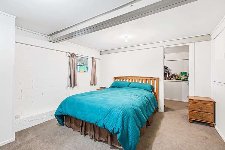 75 Clark Road Pahurehure_17