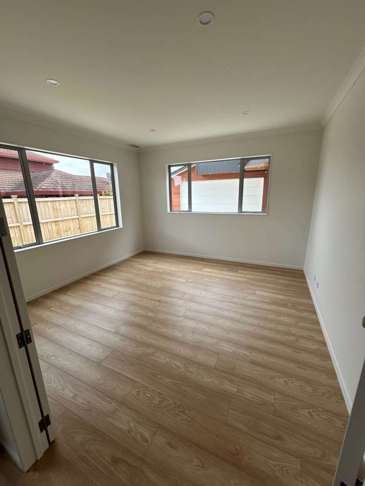 15b Gulf Crest Bucklands Beach_17