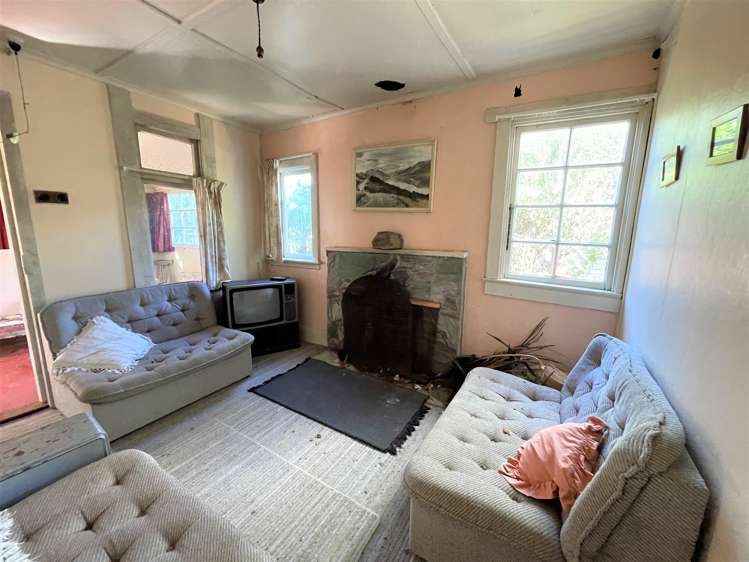 14 Tarata Street Kaka Point_13