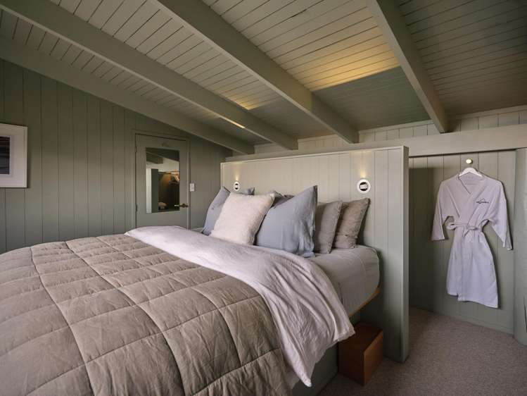 27 Glenesk Road Piha_24
