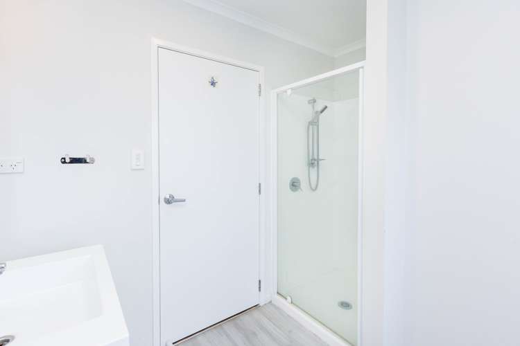 51 Percy Kinsman Crescent Riverstone Terraces_16