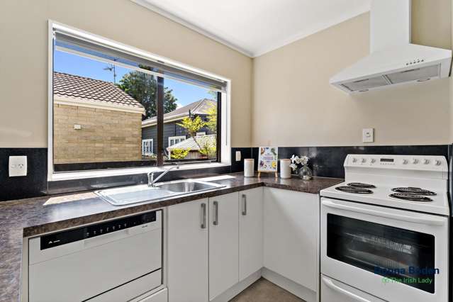 2/56 West Street Pukekohe_2