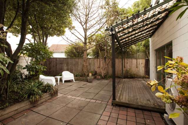 1/16 Rossall Street Merivale_3