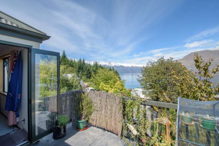 10a Cameron Place Fernhill/Sunshine Bay_12