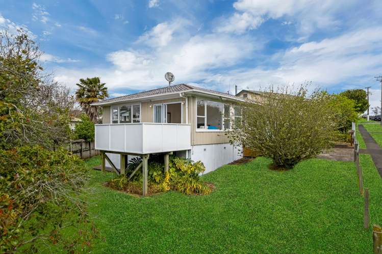 1/11 Brandon Road Glen Eden_17
