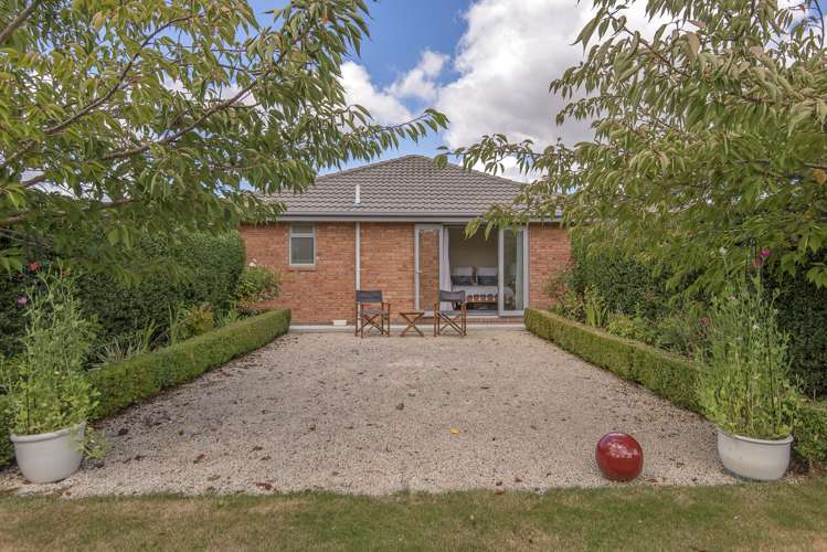 84 Stott Drive Darfield_22