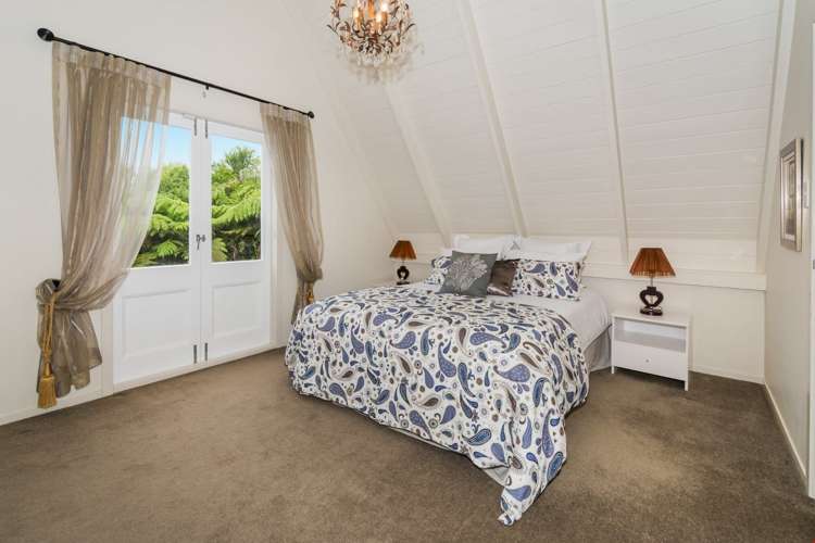 71 Rosecamp Road Beach Haven_12