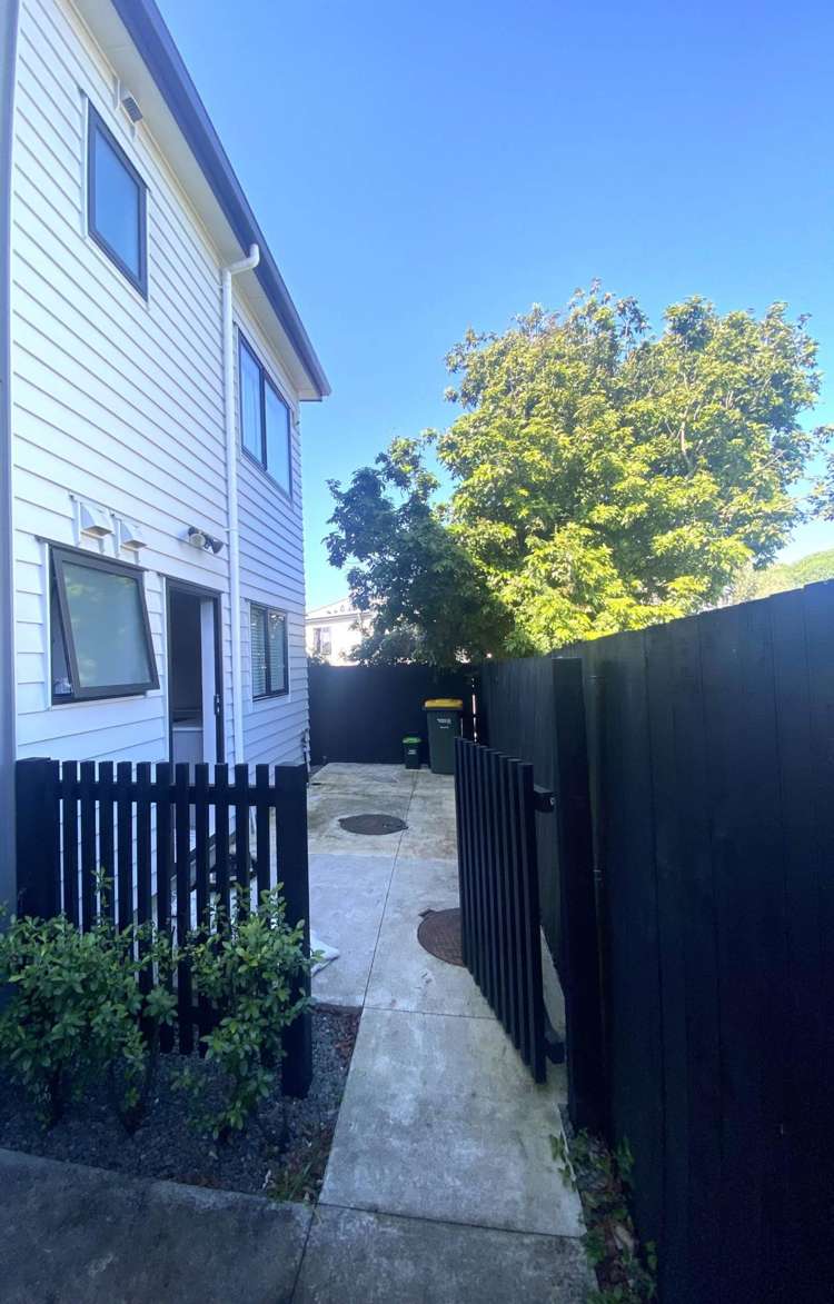 8/30 West Coast Road Glen Eden_6