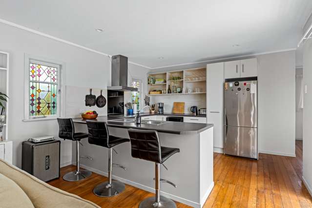 1/212 Centreway Road Orewa_4