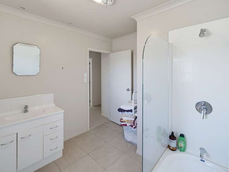 76 Margate Avenue Flaxmere_15