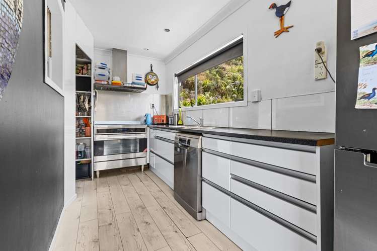 53 North Street Mokau_8