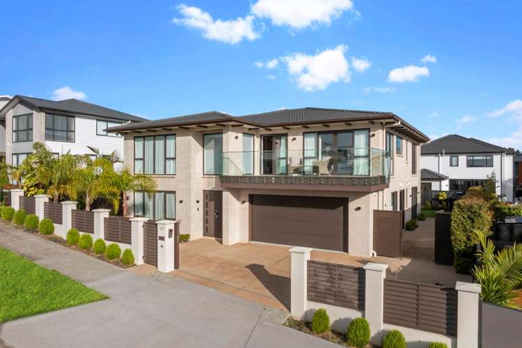 49 Matahae Drive Flat Bush_16