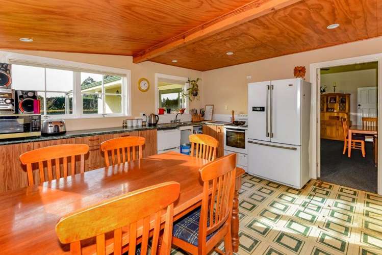 395 Courtenay Road Darfield_8