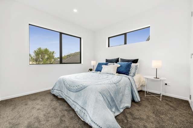 2/57 Sunderlands Road Bucklands Beach_3