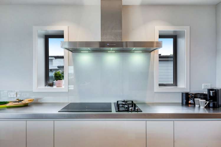 128 Churchill Road Rothesay Bay_14