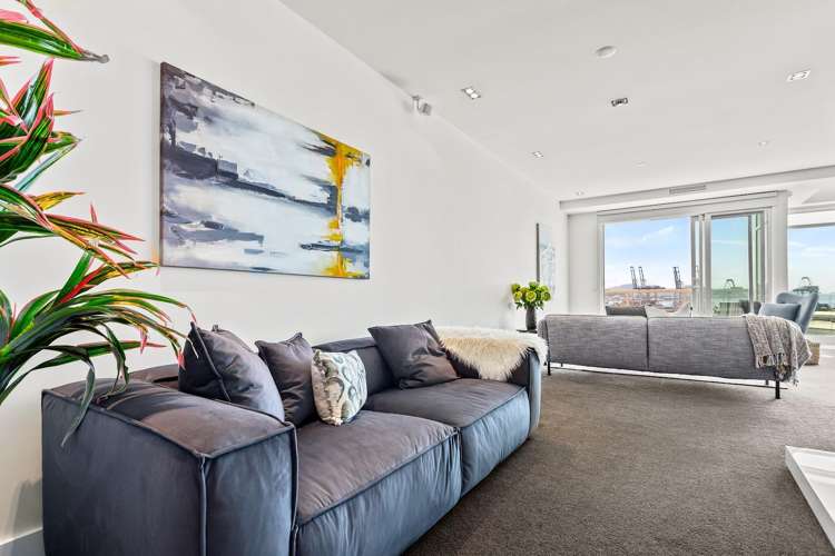 Flat 1202/85 Beach Road City Centre_13