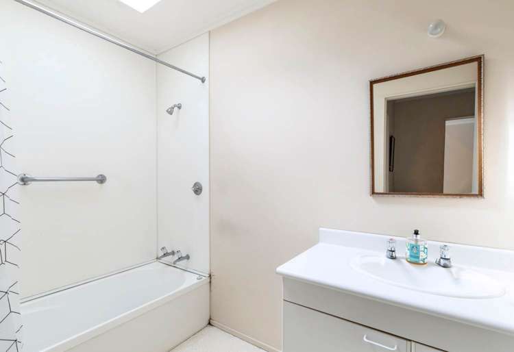 6/10 Taiere Terrace Onehunga_12