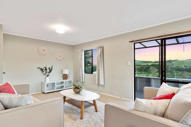 64 Corinna Street Welcome Bay_1