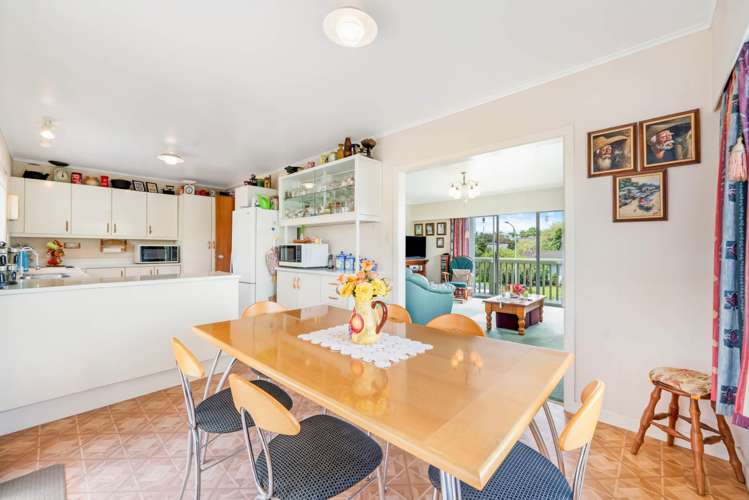 8 Kyeemagh Street Botany Downs_17