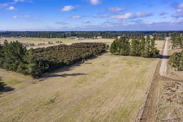 663 Poyntzs Road West Eyreton_3