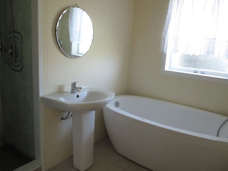 62 Junction Road Paeroa_10