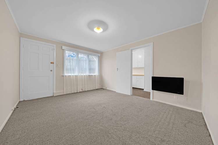 26 Ray Small Drive Papakura_12