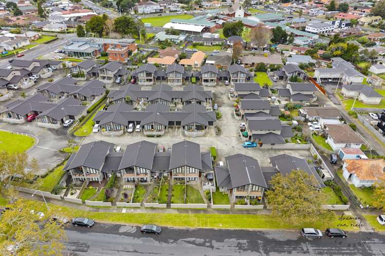 57/8 Landscape Road Papatoetoe_6