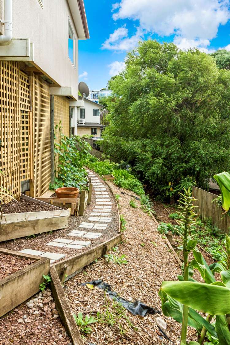 18 Saint Clair Place Browns Bay_25