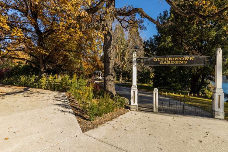 20 Park Street Queenstown_11