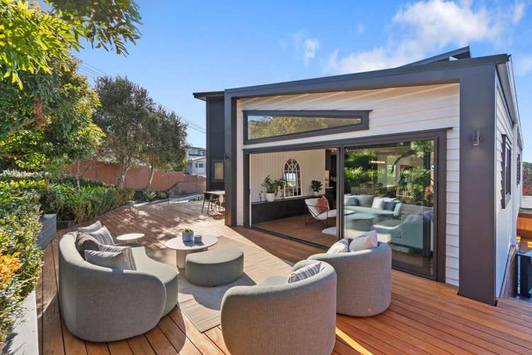 2/21 Eastcliffe Road Castor Bay_13
