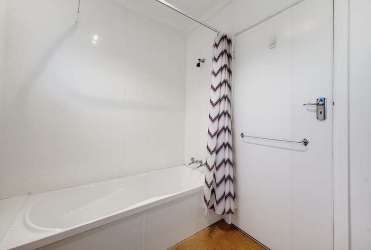 71 Ngamotu Road Spotswood_18