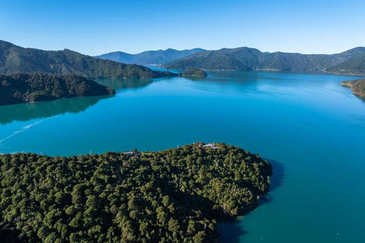 448 Tamuakawawe Bay Marlborough Sounds_13