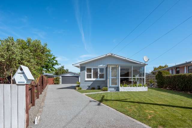 8 Houghton Crescent Redwoodtown_1