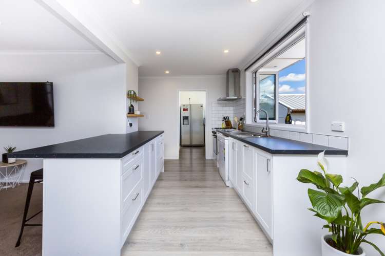 9 Hillside Drive Maoribank_3