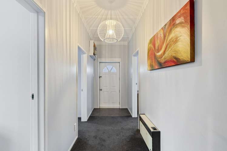 27 Tukapa Street Westown_11