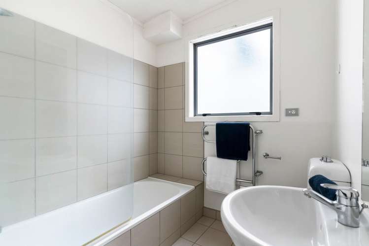 16/3 Wagener Place Mount Albert_9