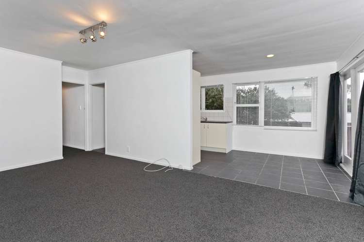 73 Rosier Road Glen Eden_7