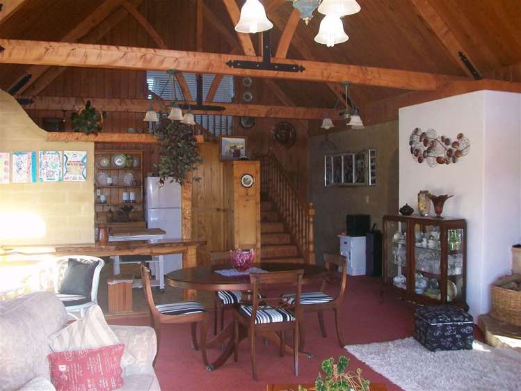 16 Poland Street Waikino_6