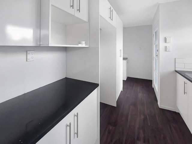 77 Tidal Road Māngere_2