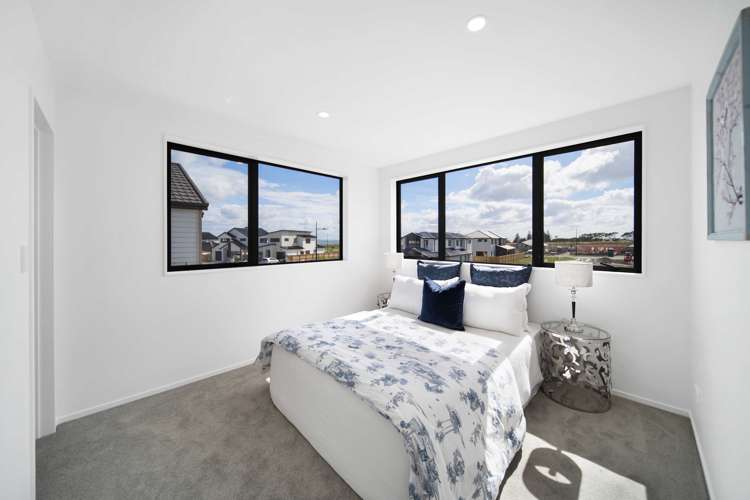 13 Korowhiti Road Clarks Beach_17