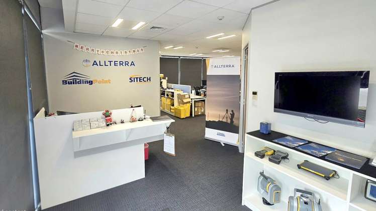 2/1 Show Place Addington_1