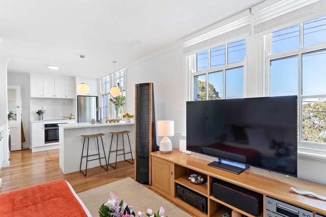 1/150 Calliope Road Stanley Bay_4