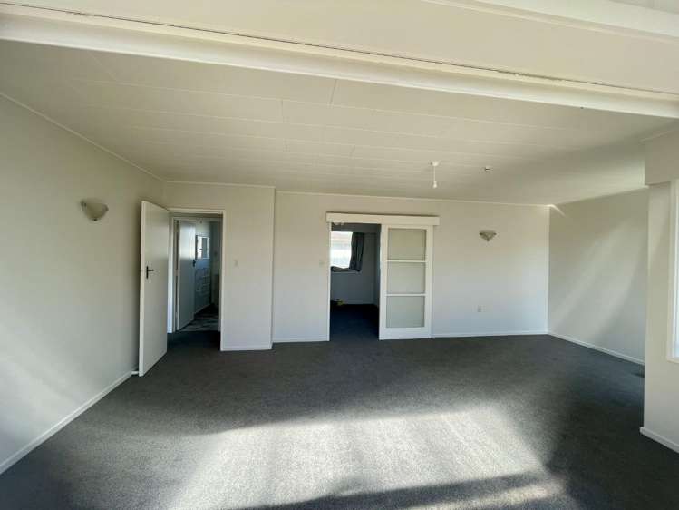 2/408 Southampton Street East 10474_3