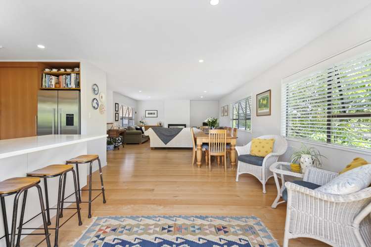 1/16 Channel View Road Campbells Bay_24