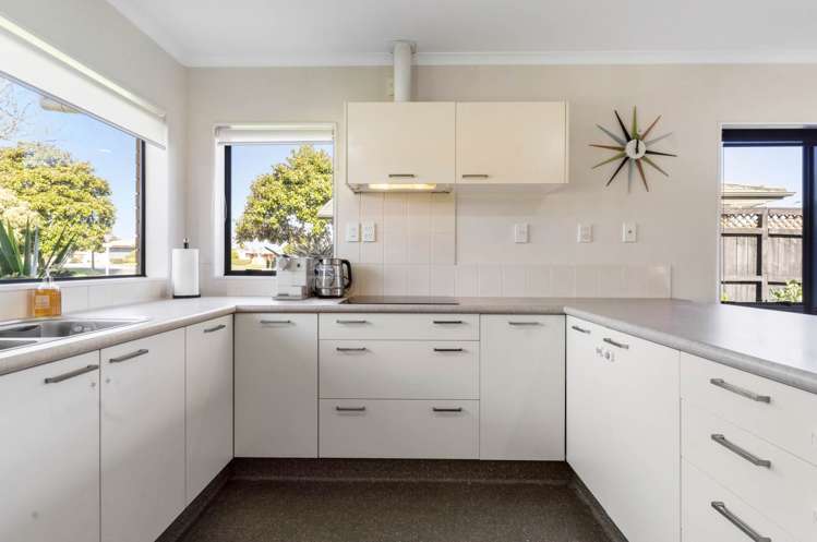 4 Cottesmore Place Huntington Park_18