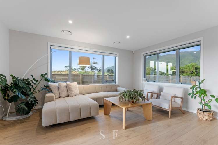 1 Pīhoihoi Close Waikanae_2