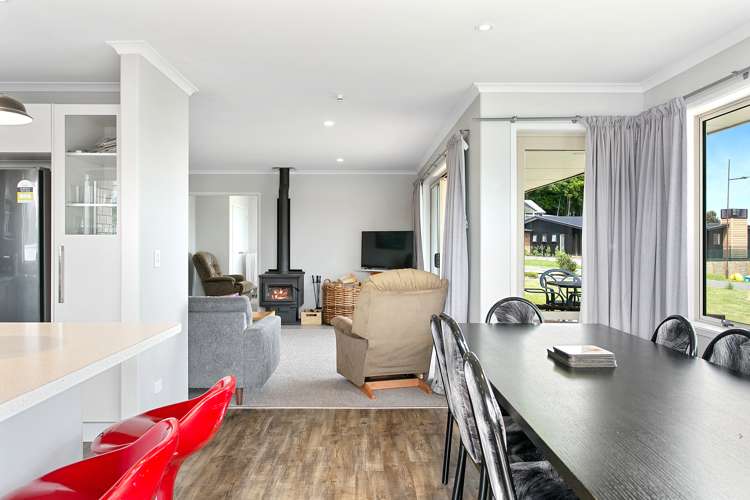 45 Botanical Heights Drive Waipahihi_11