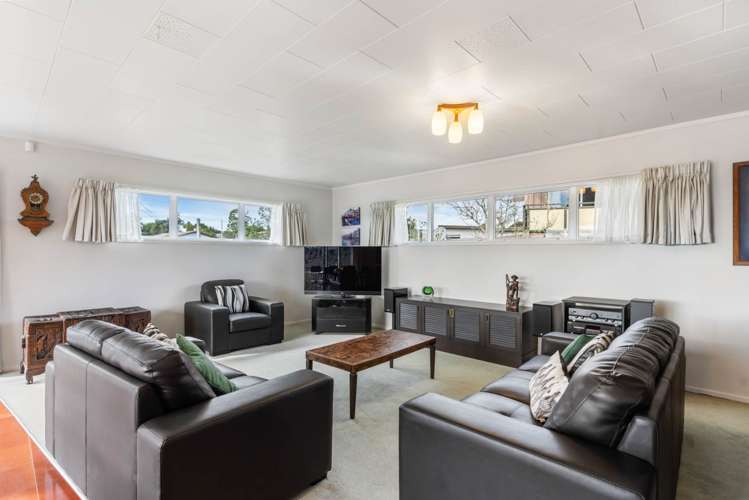 64 Holly Street Avondale_9