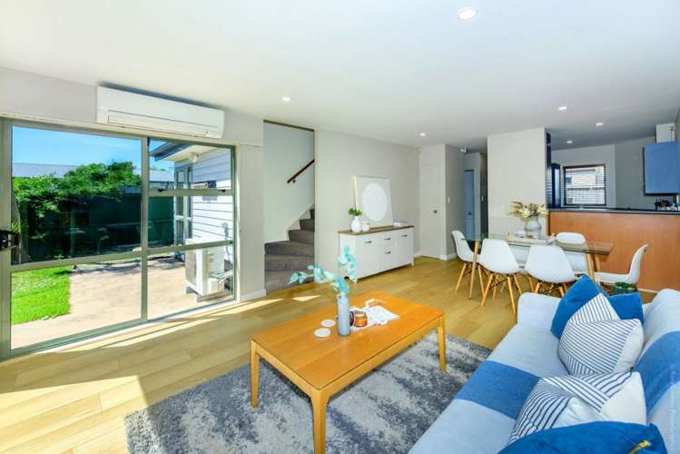 1/105 Barbour Street Waltham_7