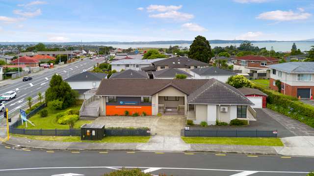 269 Te Atatu Road Te Atatu South_1